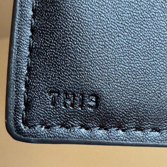 Fossil Passport book holder wallet. Black and White - Picture 6 of 6